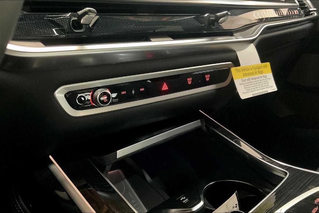 new 2026 BMW X7 car, priced at $96,815