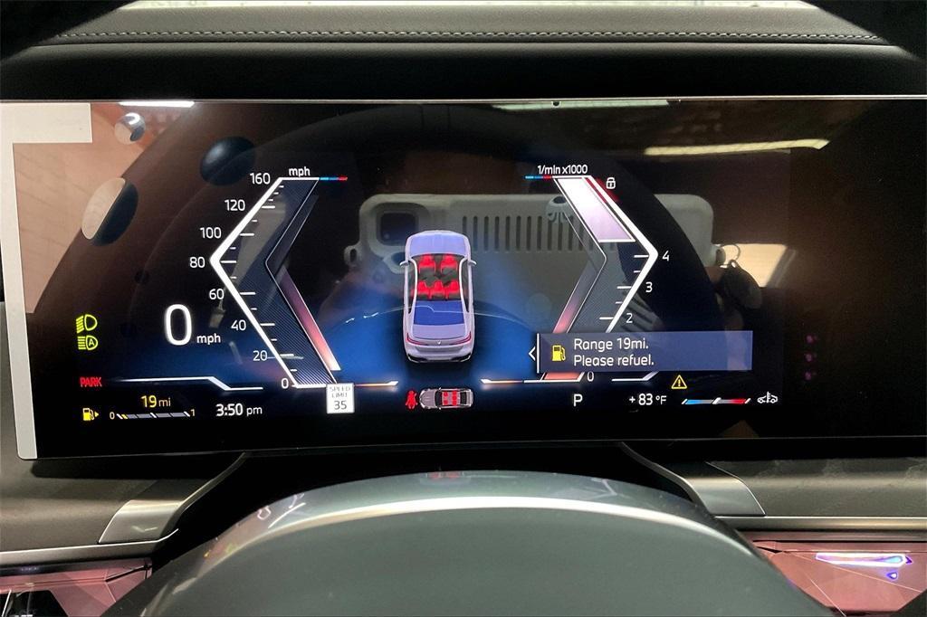 new 2025 BMW 760 car, priced at $129,625