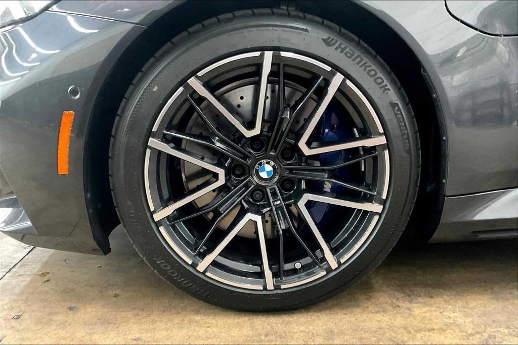 new 2025 BMW M5 car, priced at $130,225