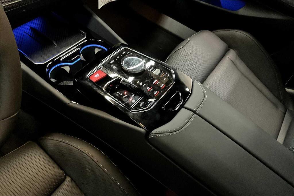 new 2025 BMW M5 car, priced at $130,225