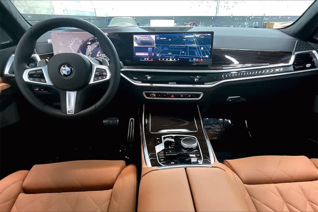 new 2025 BMW X7 car, priced at $90,585