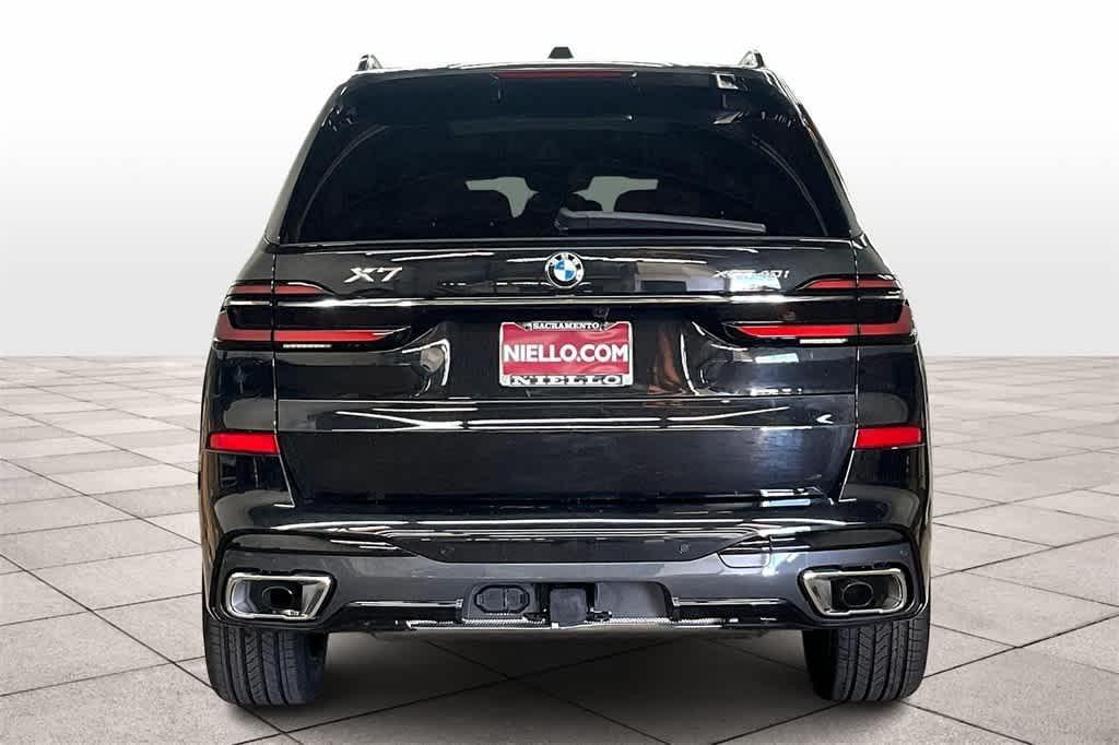 new 2025 BMW X7 car, priced at $90,585