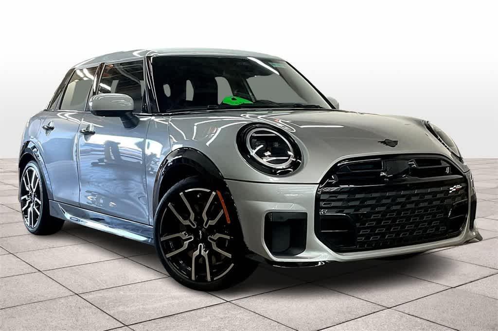 new 2025 MINI Hardtop car, priced at $40,530