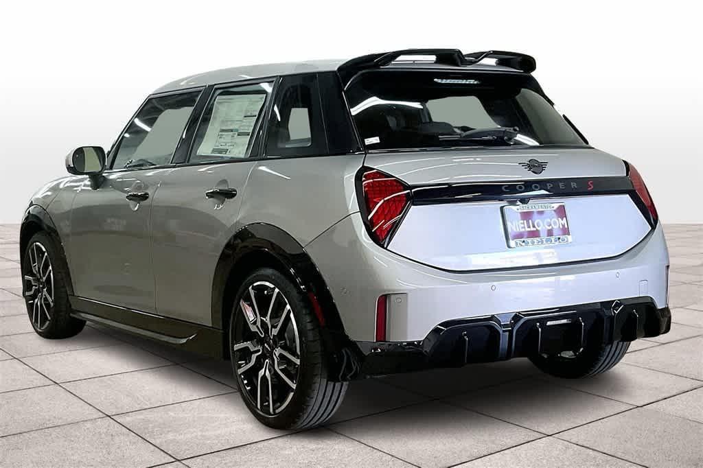 new 2025 MINI Hardtop car, priced at $40,530