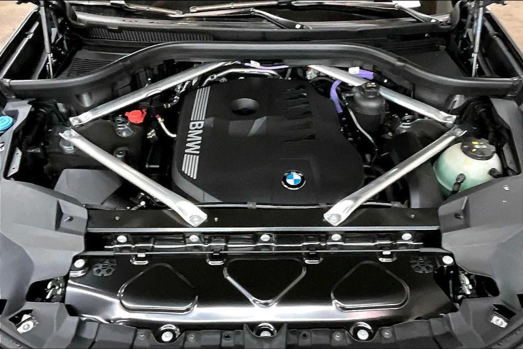 new 2026 BMW X7 car, priced at $97,525