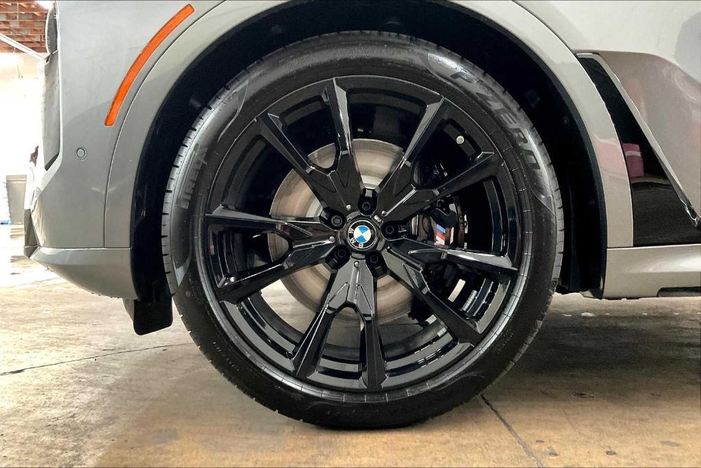 new 2026 BMW X7 car, priced at $97,525