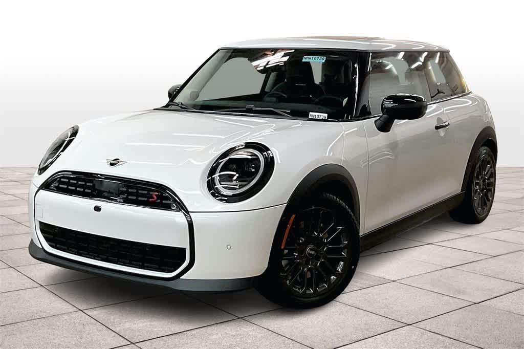 new 2025 MINI Hardtop car, priced at $38,275