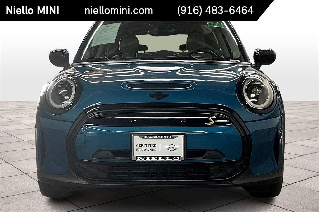 used 2024 MINI SE Hardtop car, priced at $25,547