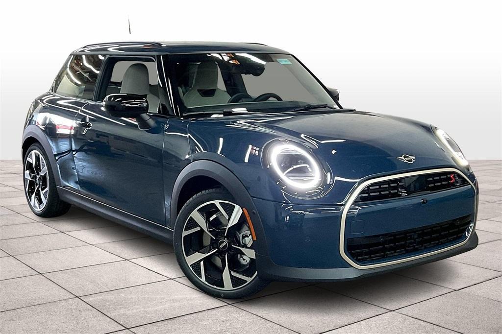 new 2025 MINI Hardtop car, priced at $39,045