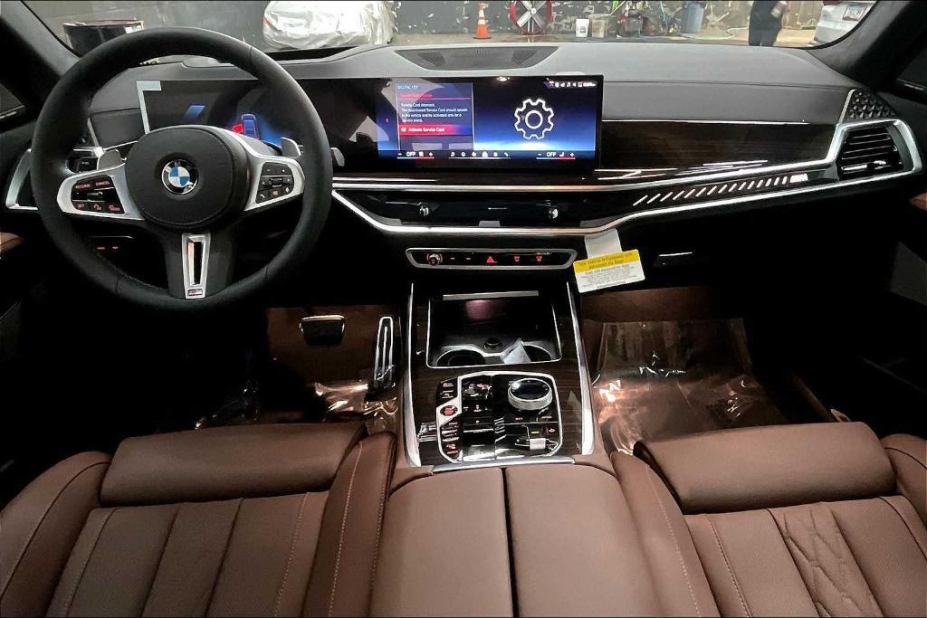 new 2026 BMW X7 car, priced at $121,275
