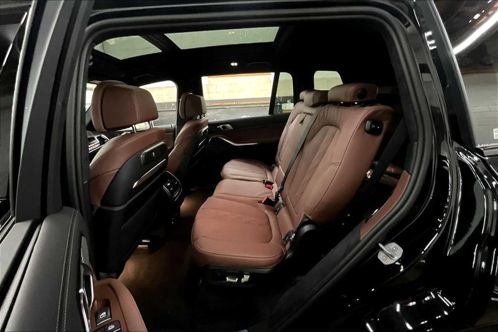 new 2026 BMW X7 car, priced at $121,275