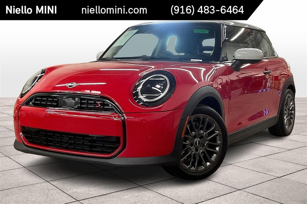 used 2025 MINI Hardtop car, priced at $29,892