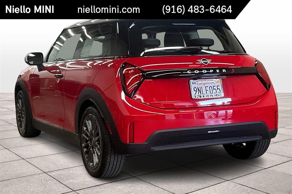 used 2025 MINI Hardtop car, priced at $29,892