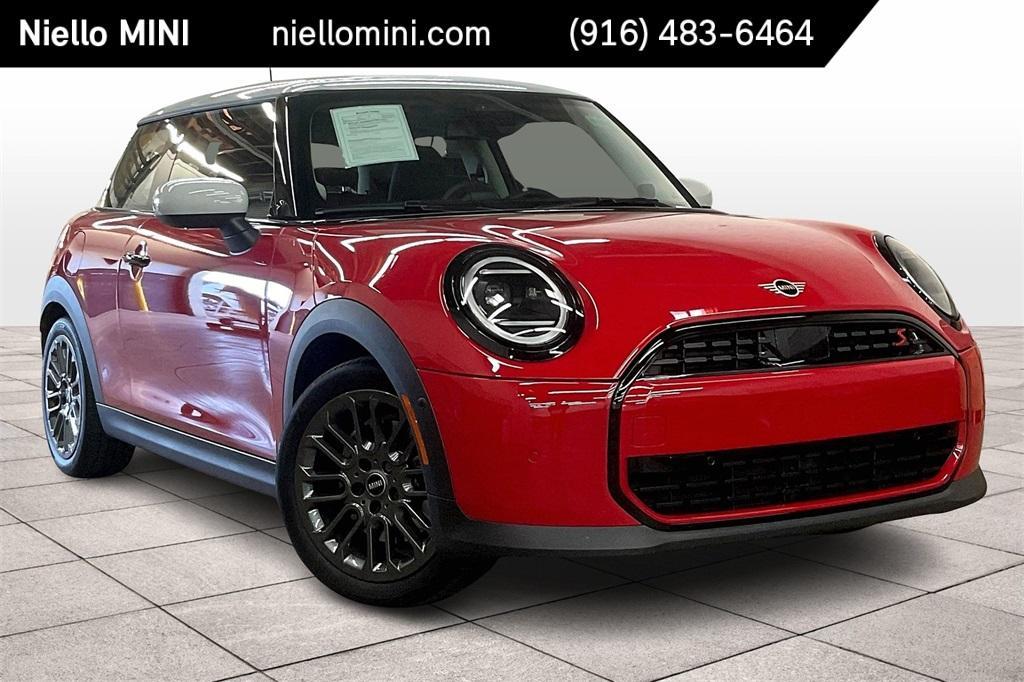 used 2025 MINI Hardtop car, priced at $29,892