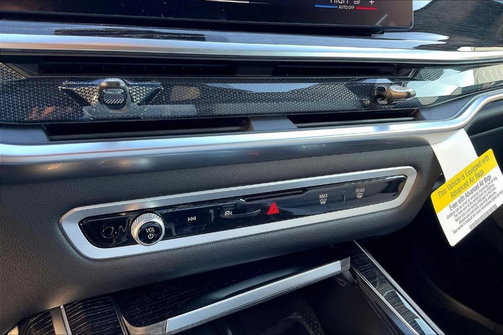 new 2026 BMW X7 car, priced at $97,675