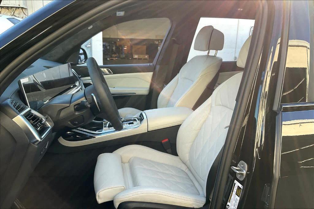 new 2026 BMW X7 car, priced at $97,675