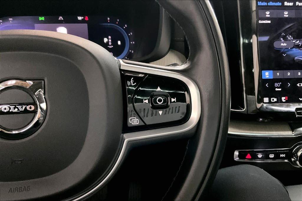 used 2022 Volvo XC60 car, priced at $32,992