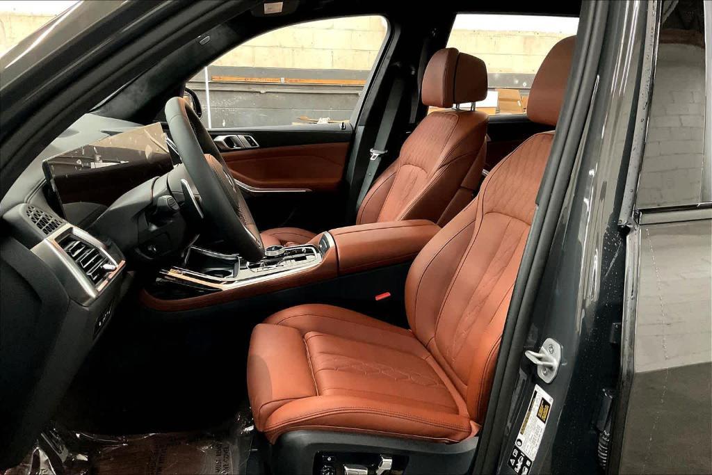 new 2026 BMW X7 car, priced at $122,040