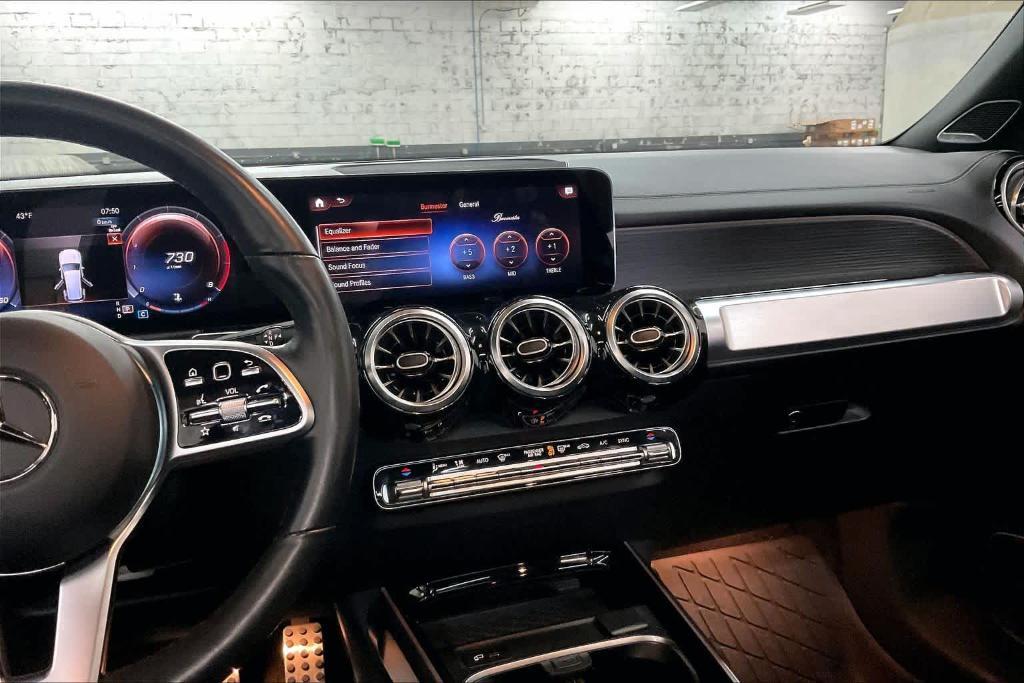 used 2023 Mercedes-Benz GLB 250 car, priced at $28,998