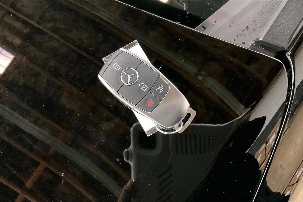 used 2023 Mercedes-Benz GLB 250 car, priced at $28,998