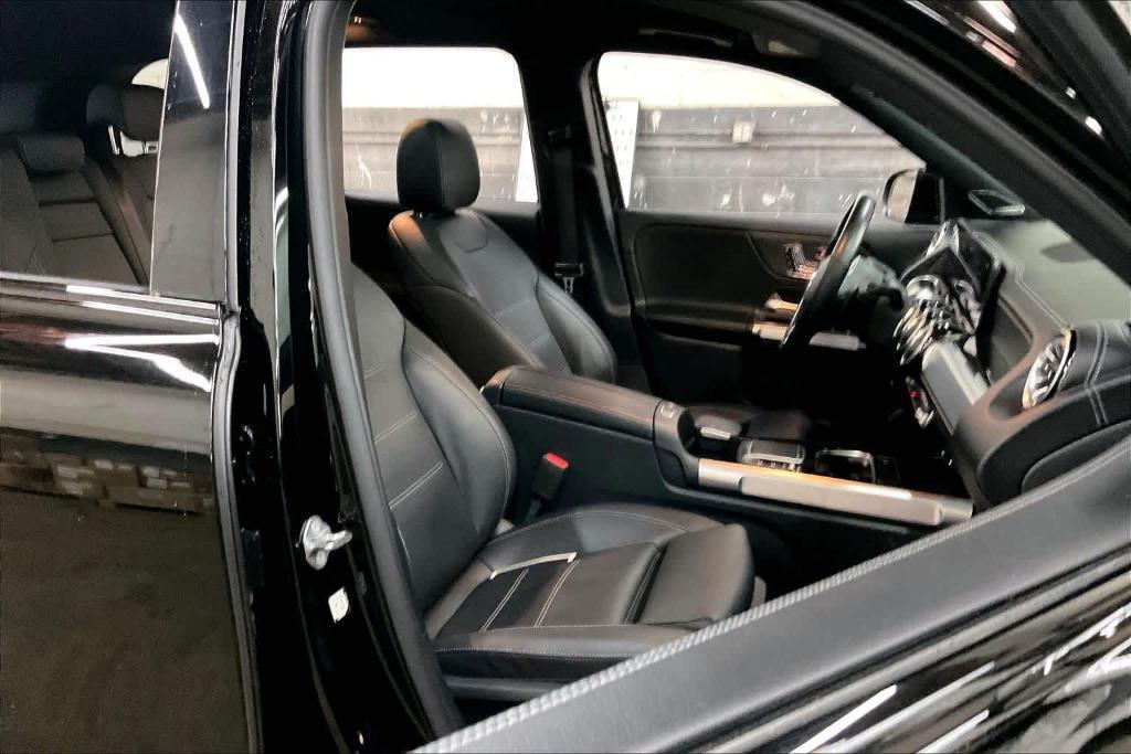 used 2023 Mercedes-Benz GLB 250 car, priced at $28,998