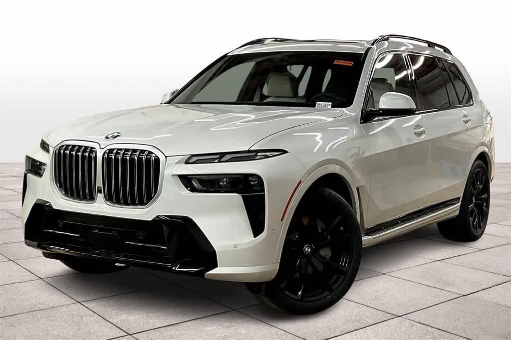 new 2025 BMW X7 car, priced at $98,320