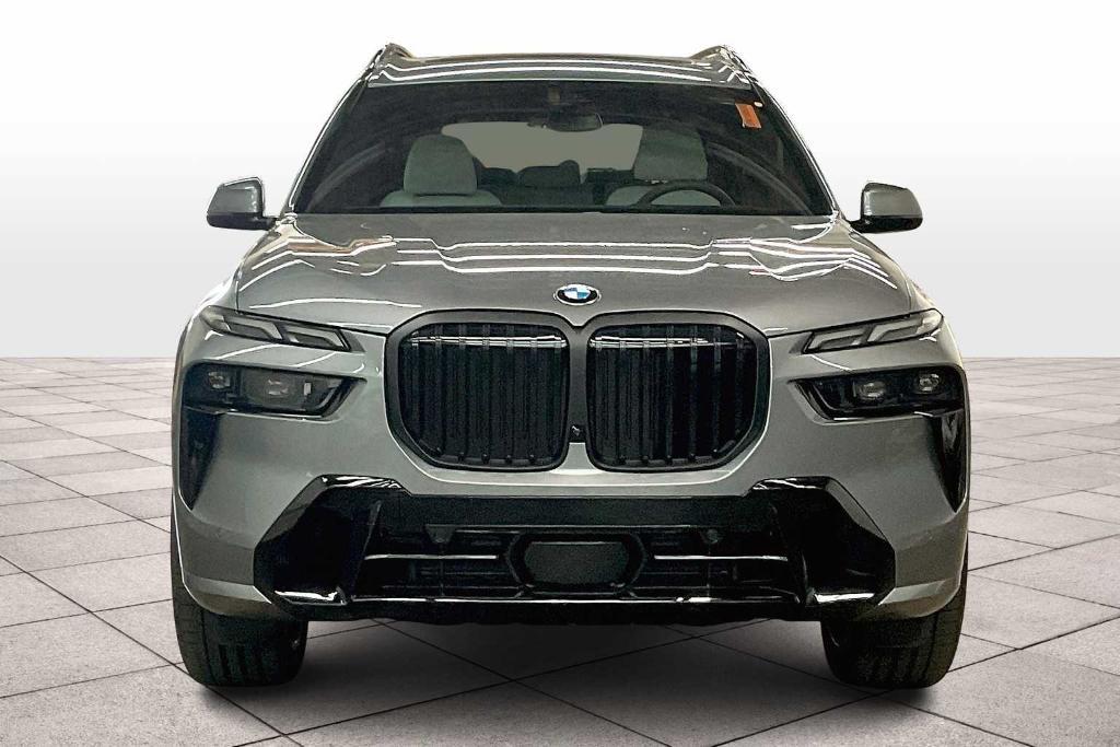 new 2026 BMW X7 car, priced at $100,090