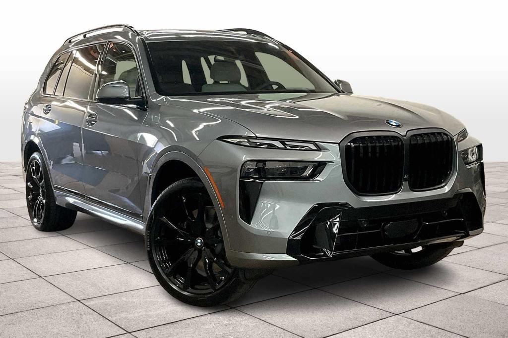new 2026 BMW X7 car, priced at $100,090