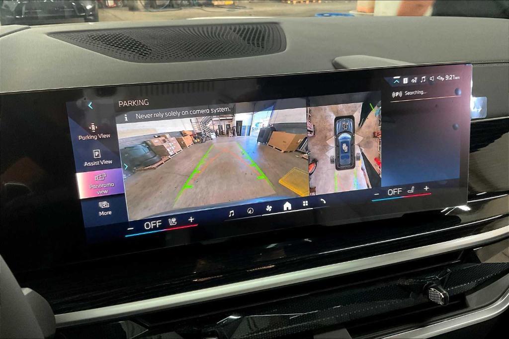 new 2026 BMW X7 car, priced at $100,090