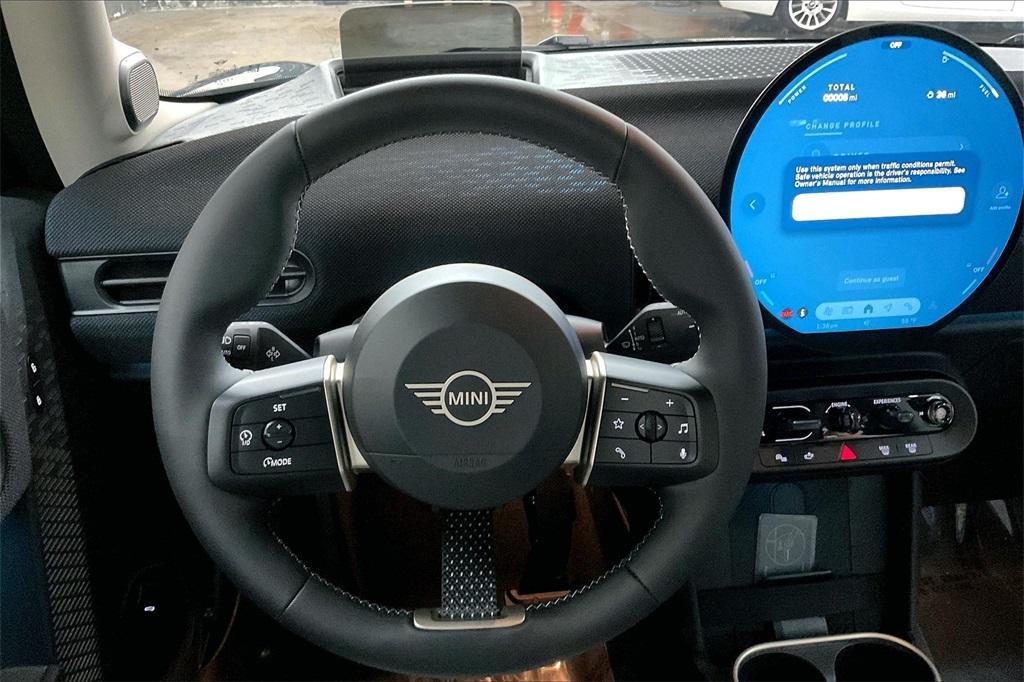 new 2025 MINI Hardtop car, priced at $37,920