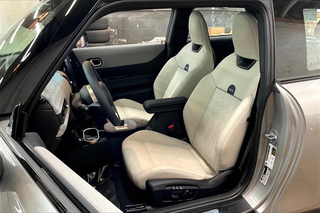 new 2025 MINI Hardtop car, priced at $36,775