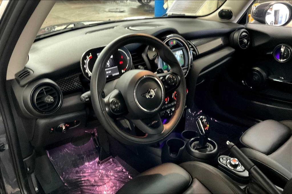 used 2021 MINI Hardtop car, priced at $20,992
