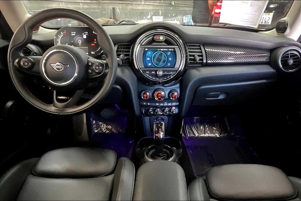 used 2021 MINI Hardtop car, priced at $20,992