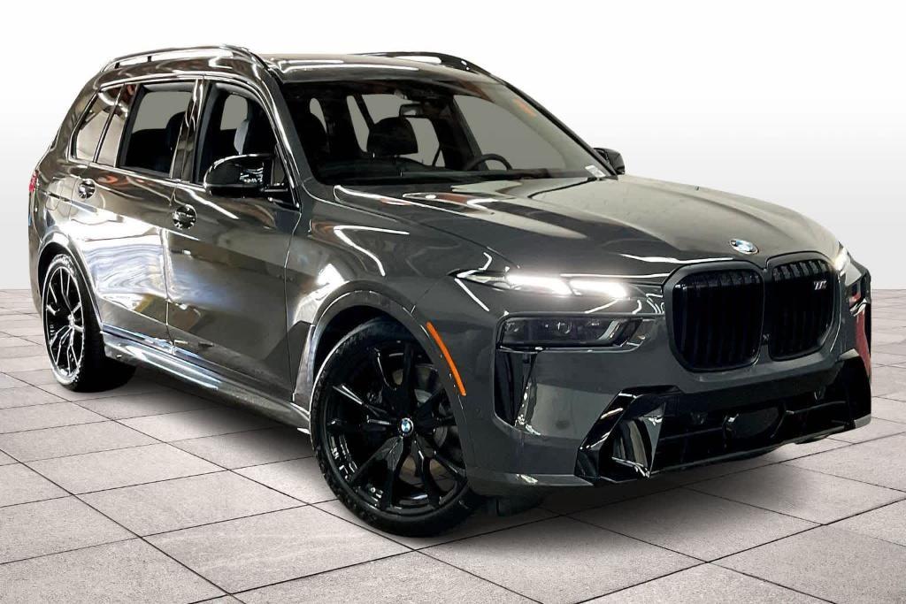 new 2026 BMW X7 car, priced at $125,490
