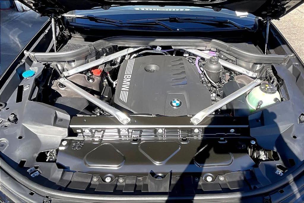 new 2026 BMW X7 car, priced at $95,765