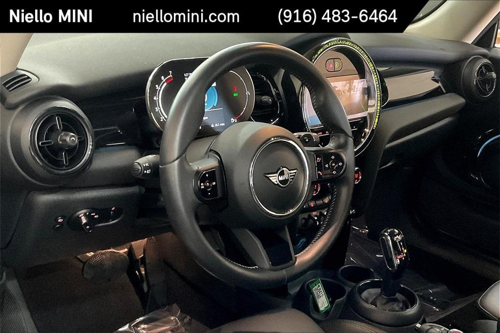 used 2022 MINI Hardtop car, priced at $25,995