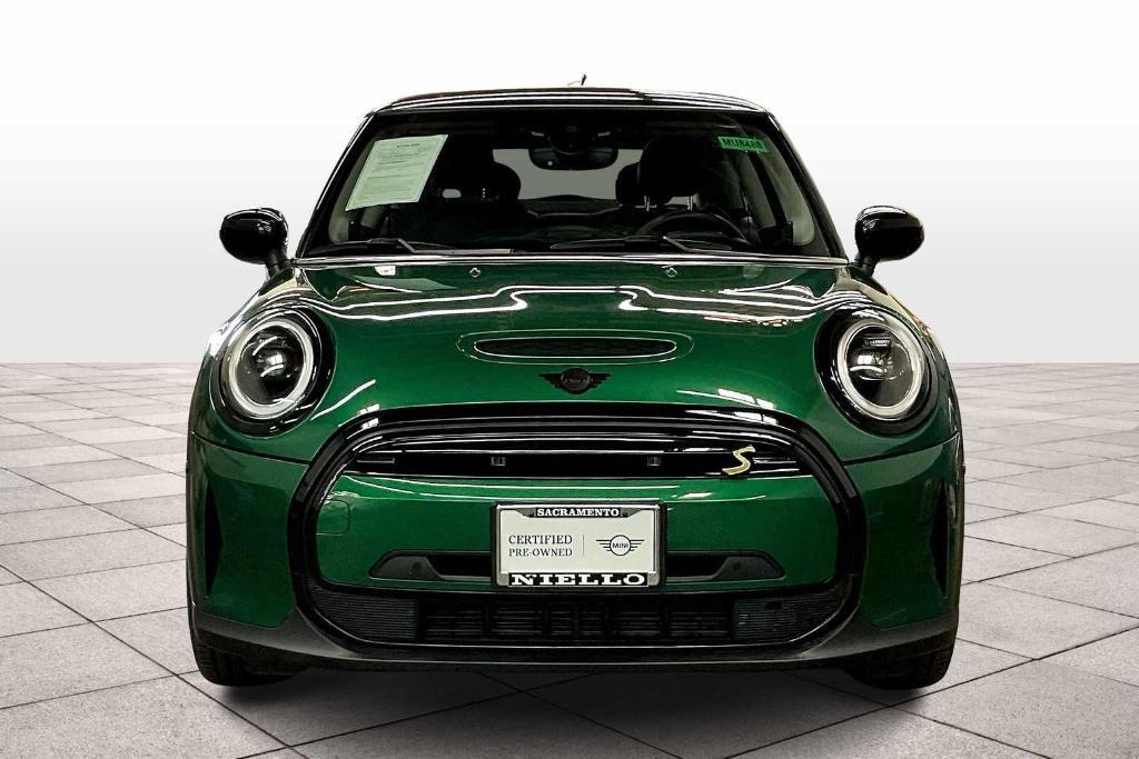 used 2024 MINI SE Hardtop car, priced at $26,996
