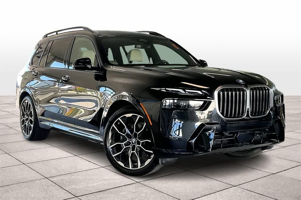 new 2025 BMW X7 car, priced at $97,070