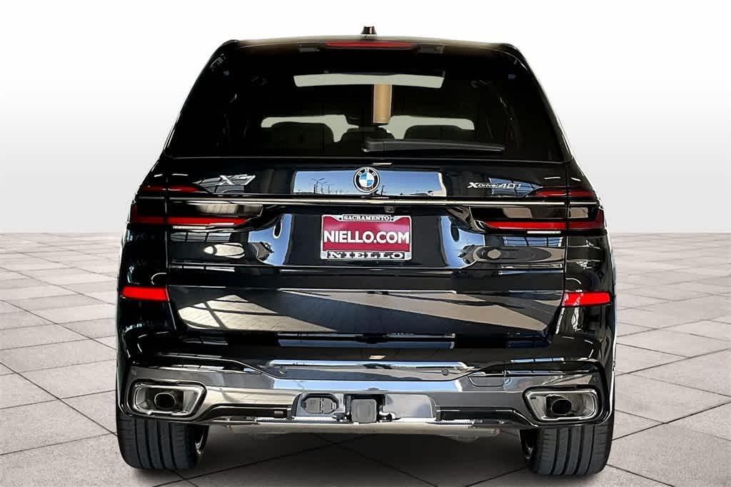 new 2025 BMW X7 car, priced at $97,070