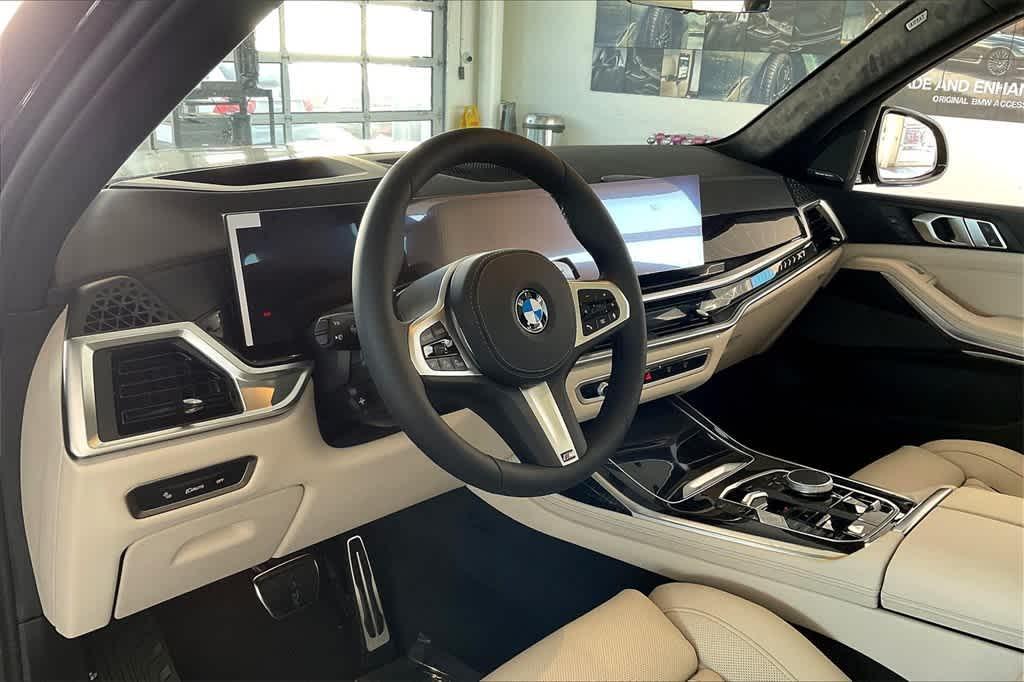 new 2025 BMW X7 car, priced at $97,070