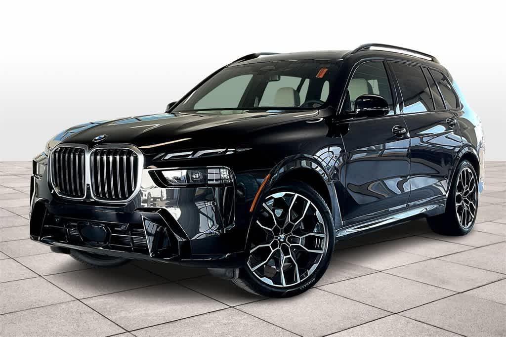 new 2025 BMW X7 car, priced at $97,070