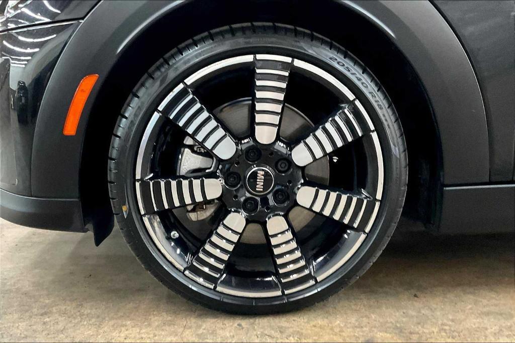 used 2023 MINI Hardtop car, priced at $25,798