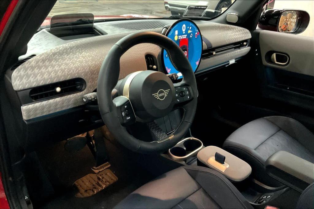 used 2025 MINI Hardtop car, priced at $30,677