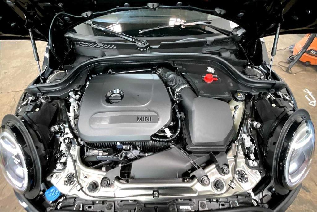 used 2025 MINI Hardtop car, priced at $40,494
