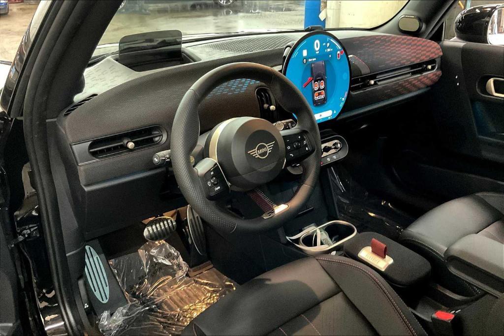 used 2025 MINI Hardtop car, priced at $40,494