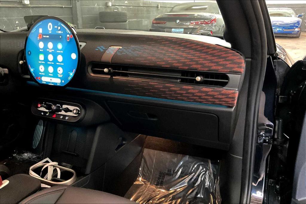 used 2025 MINI Hardtop car, priced at $40,494