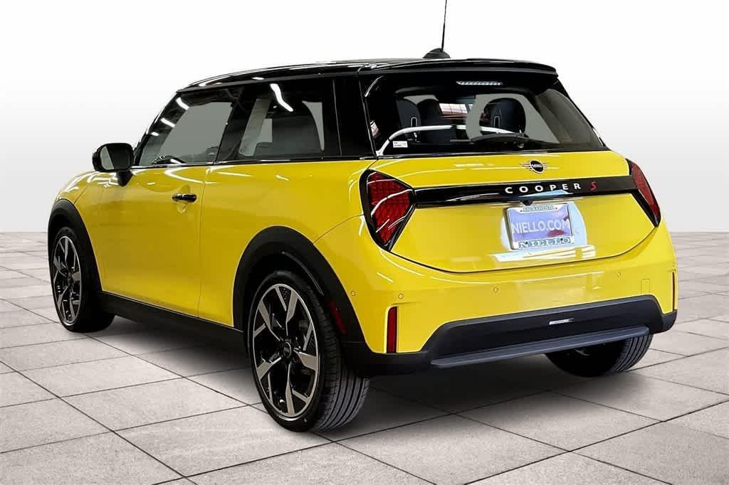 new 2025 MINI Hardtop car, priced at $37,575