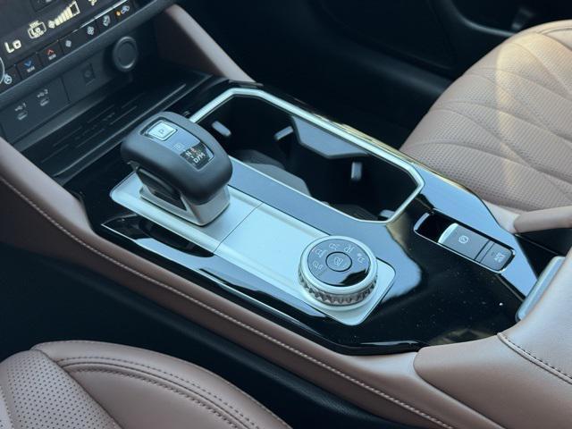 new 2025 Mitsubishi Outlander car, priced at $44,350
