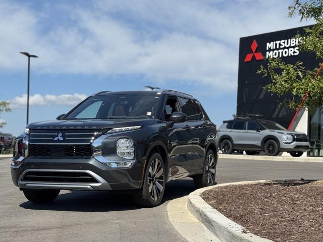 new 2025 Mitsubishi Outlander car, priced at $44,350