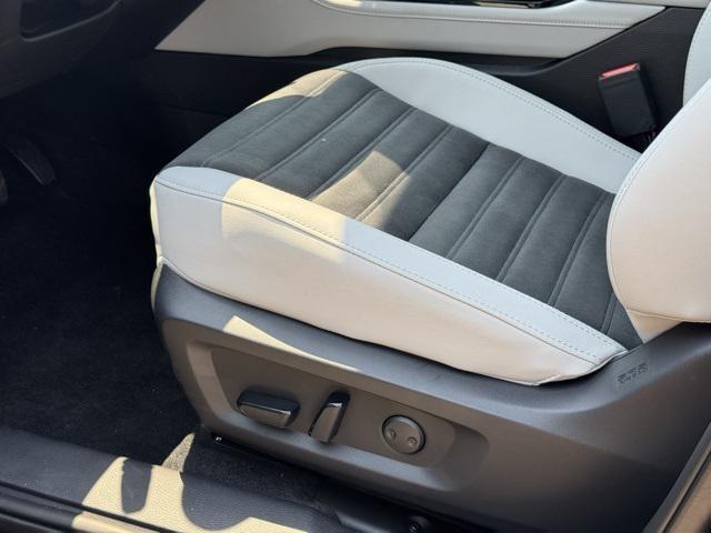 new 2025 Mitsubishi Outlander car, priced at $34,991